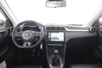 Mg ZS ZS 1.5 Luxury (4)