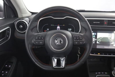 Mg ZS ZS 1.5 Luxury (5)