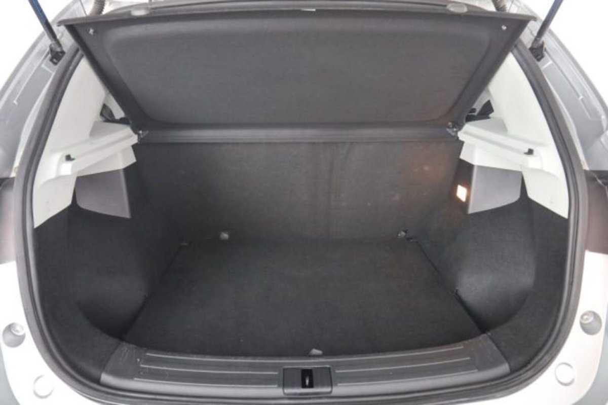 Mg ZS ZS 1.5 Luxury (6)