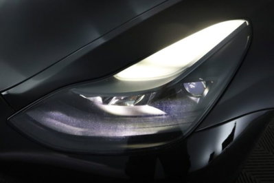Tesla Model 3 Long Range awd (10)