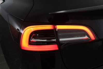 Tesla Model 3 Long Range awd (11)