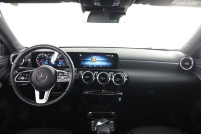 Mercedes-Benz Classe A 200 d Automatic Business (4)