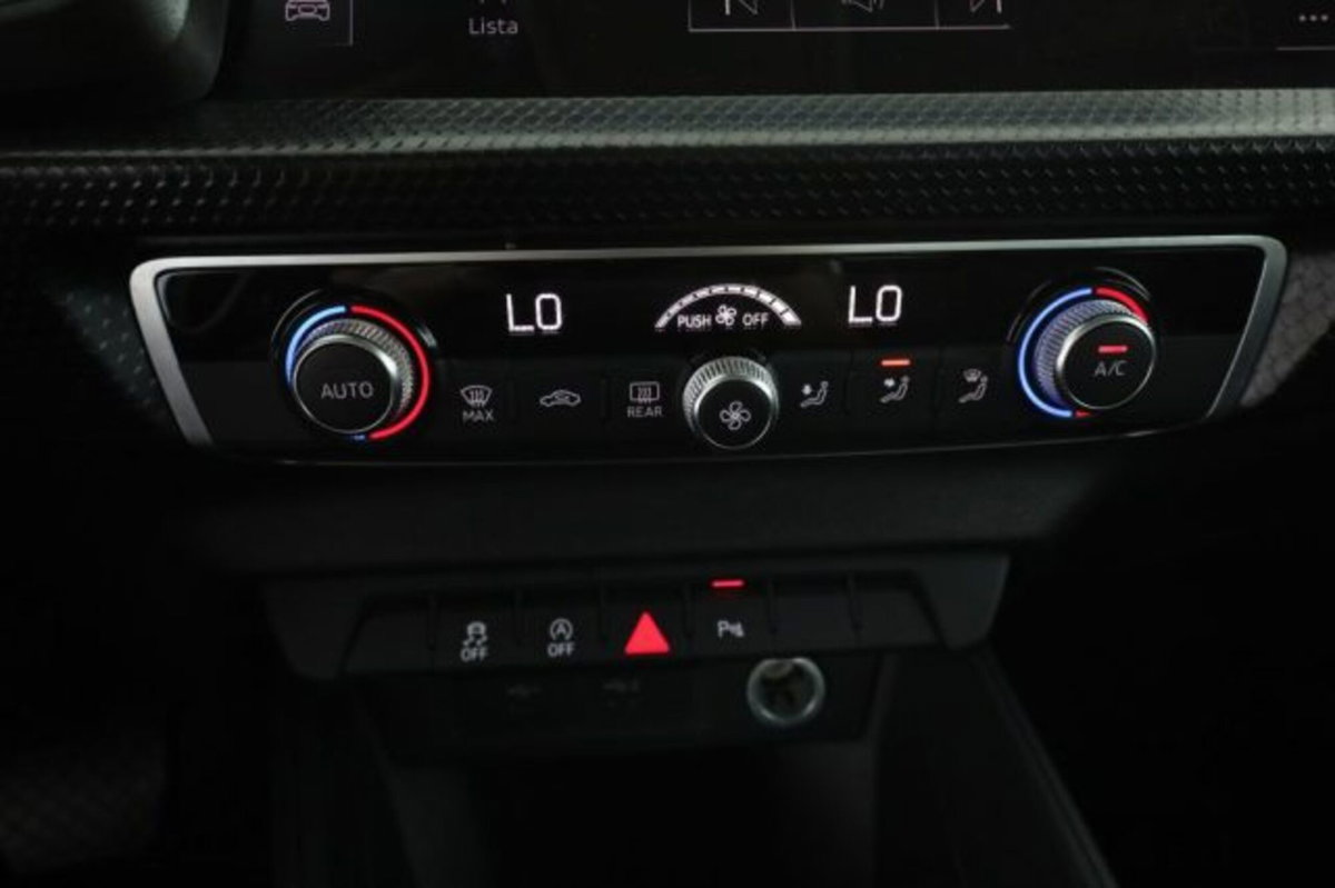 Audi A1 Sportback 30 TFSI S tronic Admired (9)