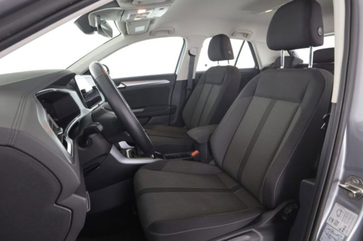 Volkswagen T-Roc 2.0 tdi Life 115cv (2)