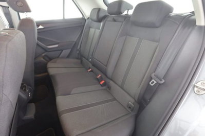 Volkswagen T-Roc 2.0 tdi Life 115cv (3)