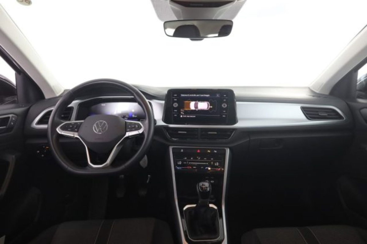 Volkswagen T-Roc 2.0 tdi Life 115cv (4)