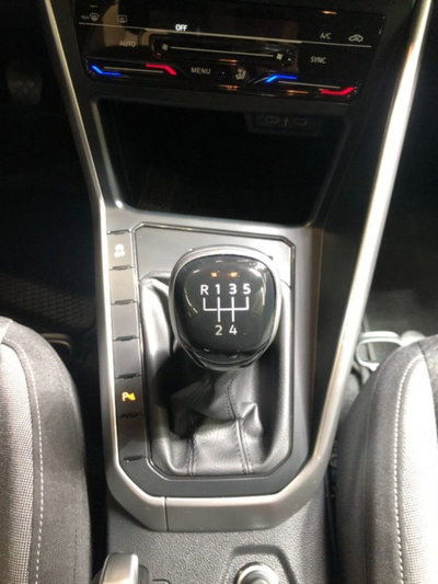 Volkswagen Polo 1.0 Edition 80cv (19)