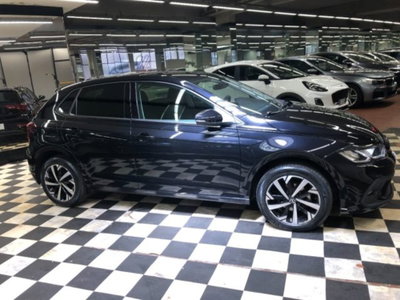 Volkswagen Polo 1.0 Edition 80cv (8)