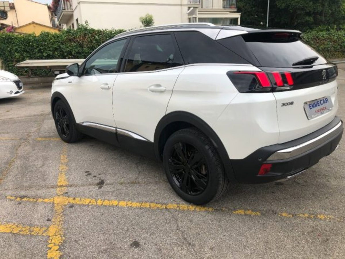Peugeot 3008 BlueHDi 130 S&S EAT8 GT (4)