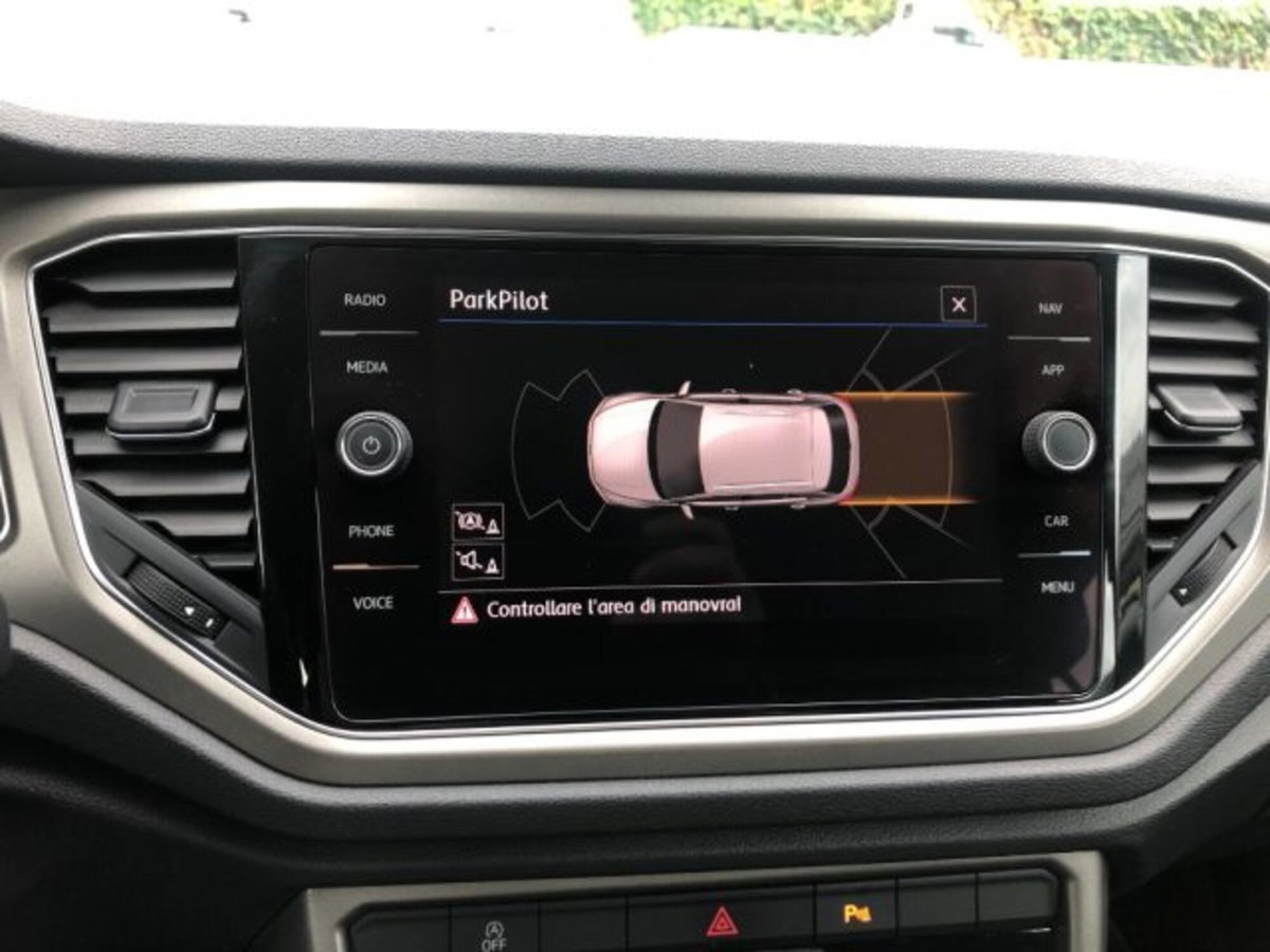 Volkswagen T-Roc 2.0 TDI SCR 150 CV DSG Business BlueMotion Technology (17)