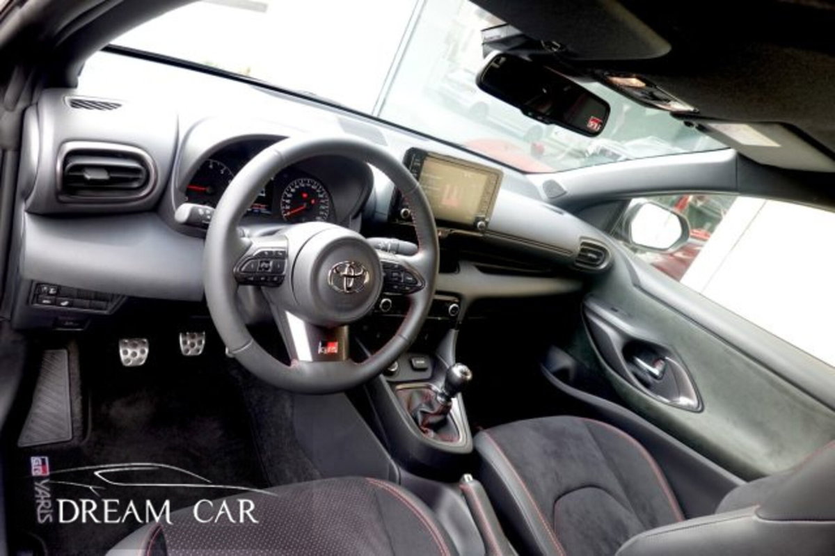 Toyota GR Yaris 1.6 Turbo 3 porte GR Yaris Circuit (9)