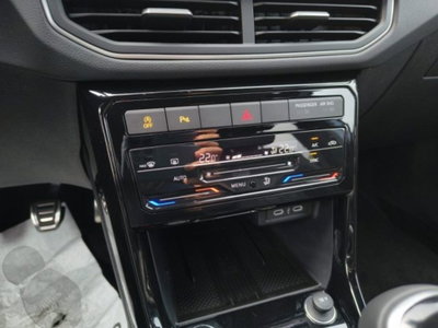 Volkswagen T-Cross 1.0 tsi R-Line 115cv (13)