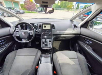 Renault Scenic E-Tech Electric 1.9 dCi Confort Dynamique (12)