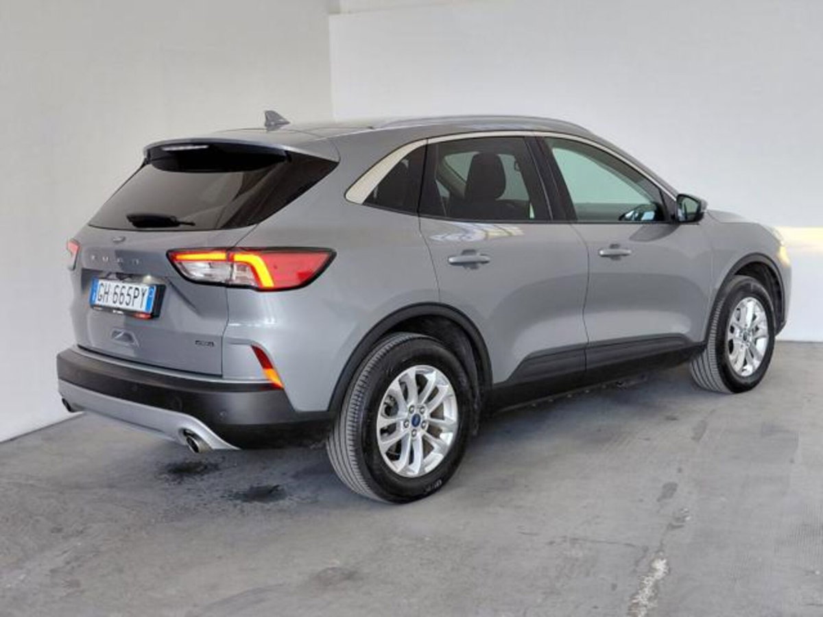 Ford Kuga 2.5 Plug In Hybrid 225 CV CVT 2WD Titanium (7)