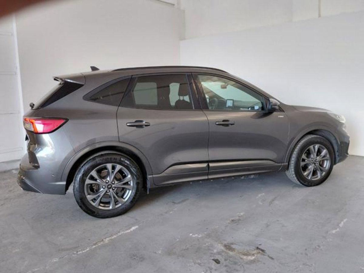Ford Kuga 2.5 Plug In Hybrid 225 CV CVT 2WD ST-Line (7)