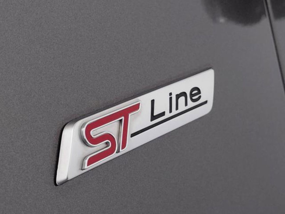 Ford Puma 1.0 EcoBoost Hybrid 125 CV S&S aut. ST-Line X (9)