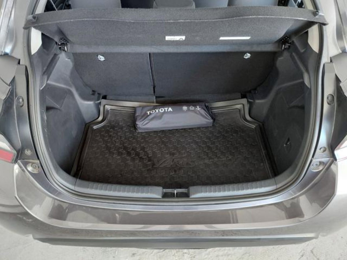 Toyota Yaris 1.5 Hybrid 5 porte Energy (19)