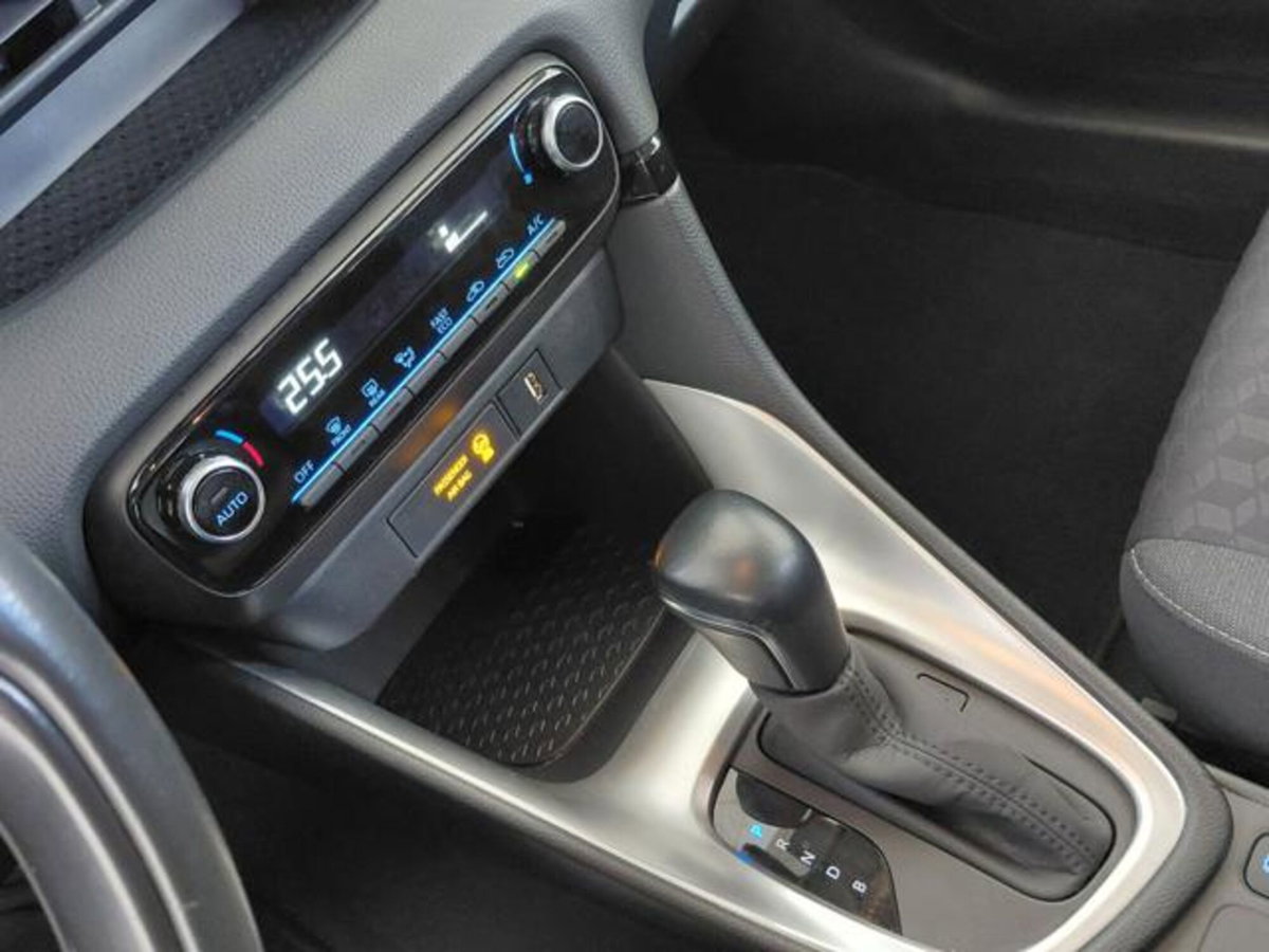 Toyota Yaris 1.5 Hybrid 5 porte Energy (20)