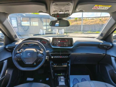Peugeot 2008 BlueHDi 130 S&S EAT8 GT Pack (11)