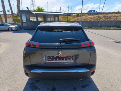 Peugeot 2008 BlueHDi 130 S&S EAT8 GT Pack (5)