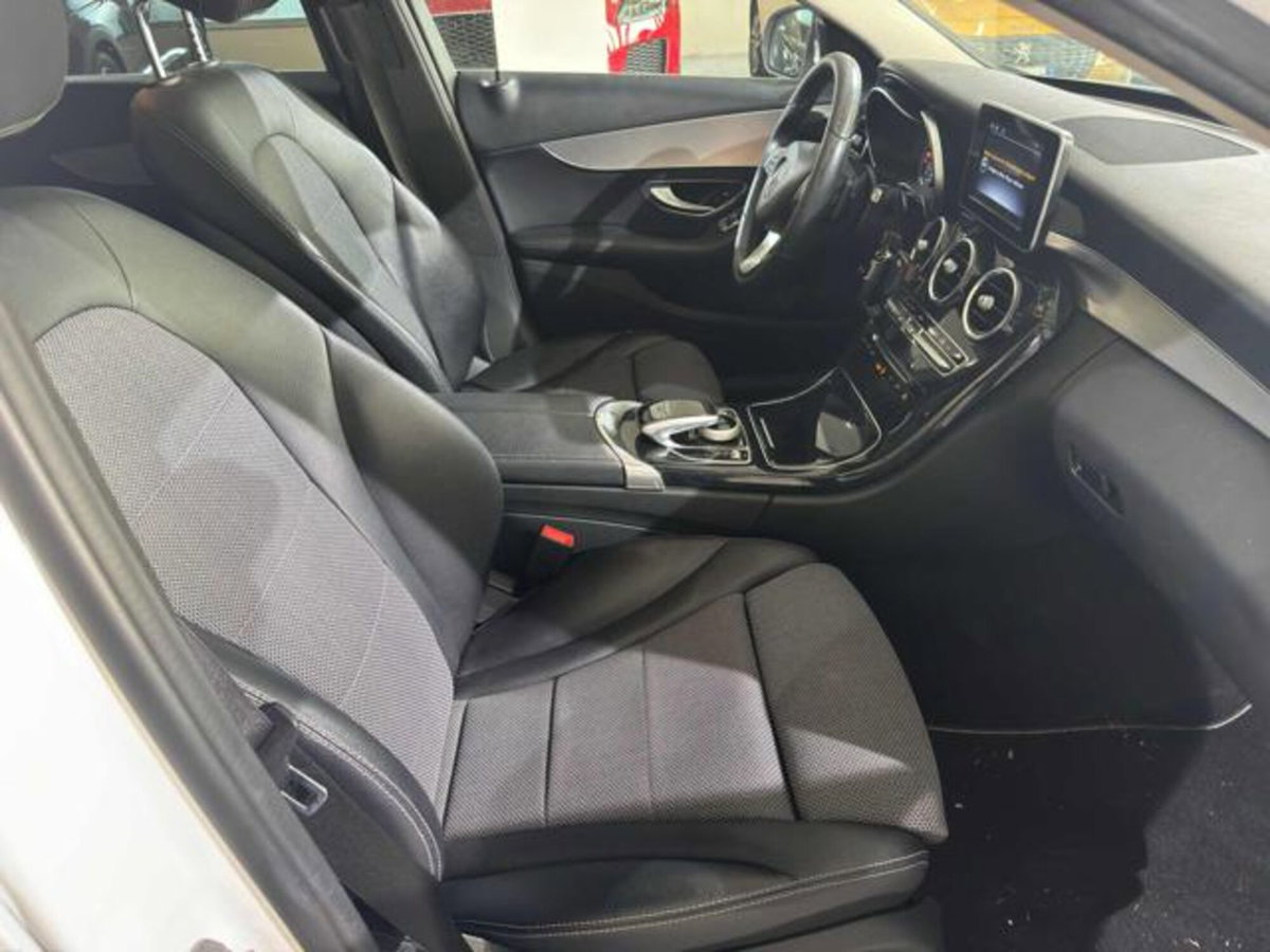 Mercedes-Benz Classe C Station Wagon 200 d Auto Premium Plus (11)