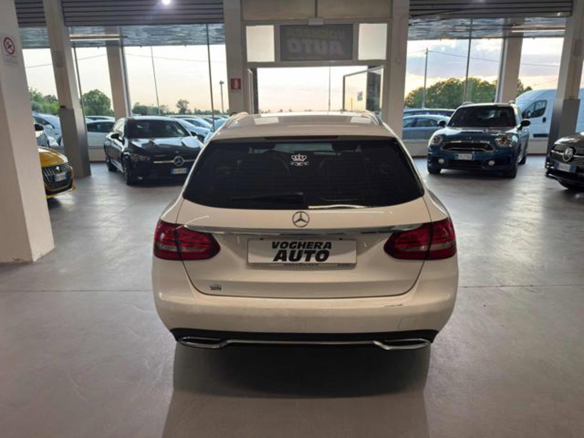Mercedes-Benz Classe C Station Wagon 200 d Auto Premium Plus (4)