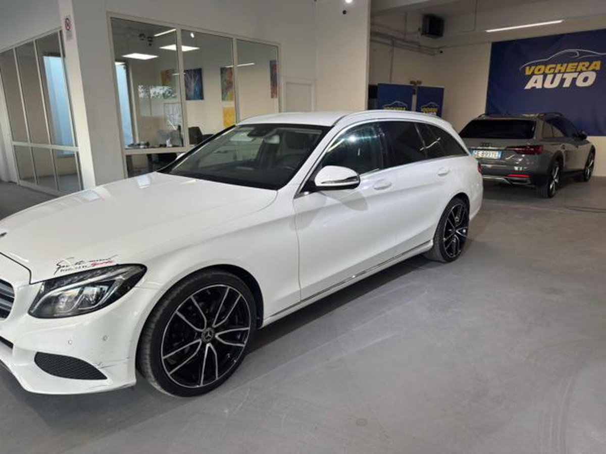 Mercedes-Benz Classe C Station Wagon 200 d Auto Premium Plus (7)