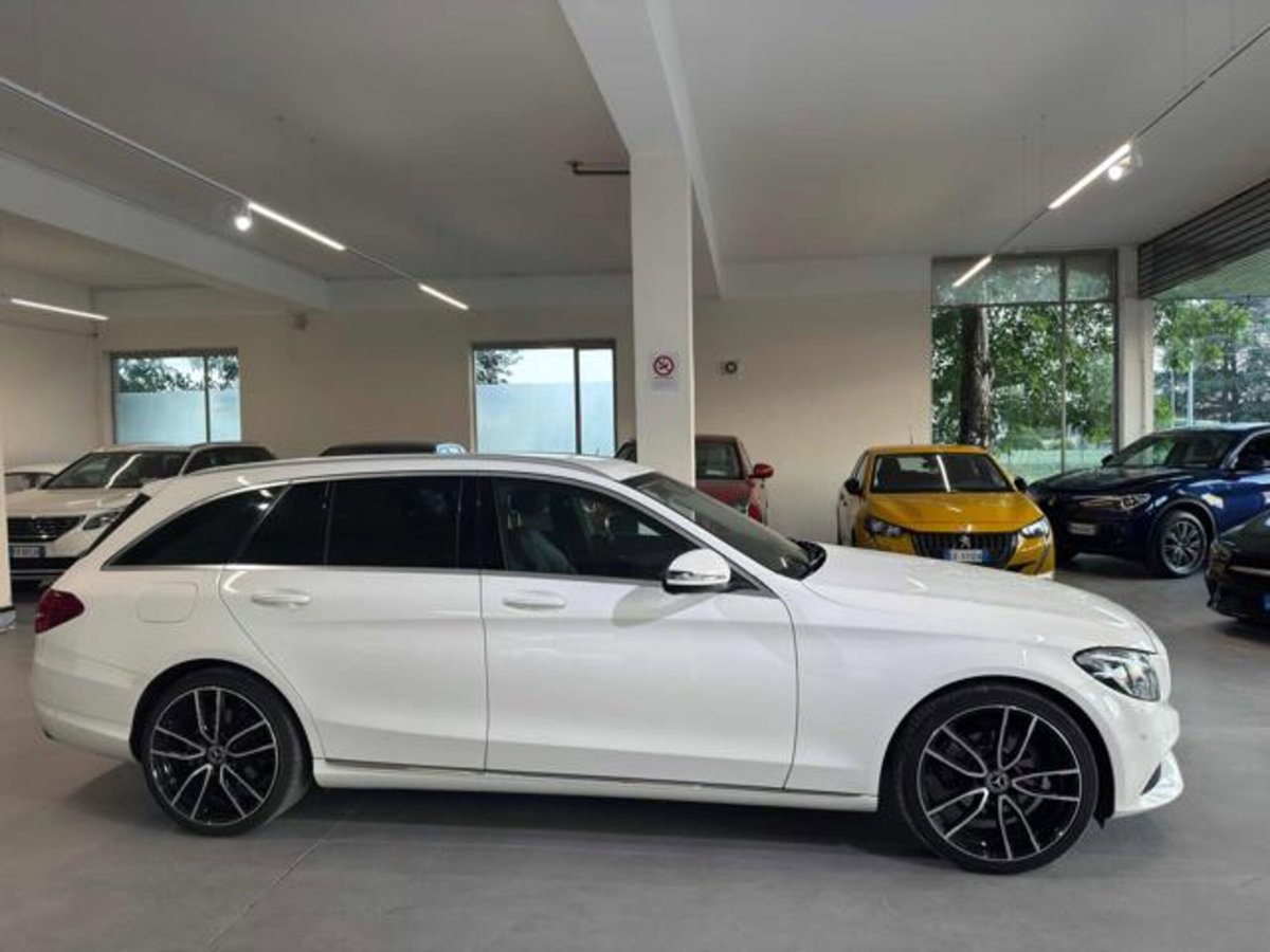 Mercedes-Benz Classe C Station Wagon 200 d Auto Premium Plus (9)
