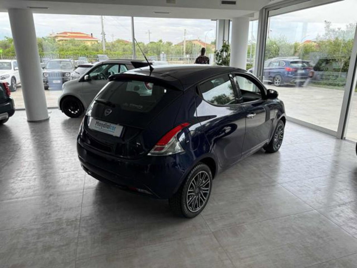Lancia Ypsilon 1.3 MJT 16V 95 CV 5 porte S&S Gold (5)