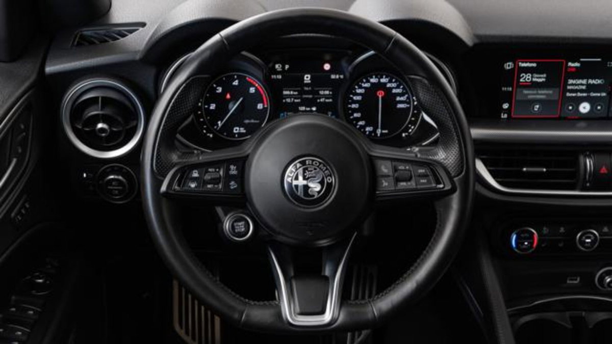 Alfa Romeo Stelvio Stelvio 2.2 Turbodiesel 210 CV AT8 Q4 Veloce (13)