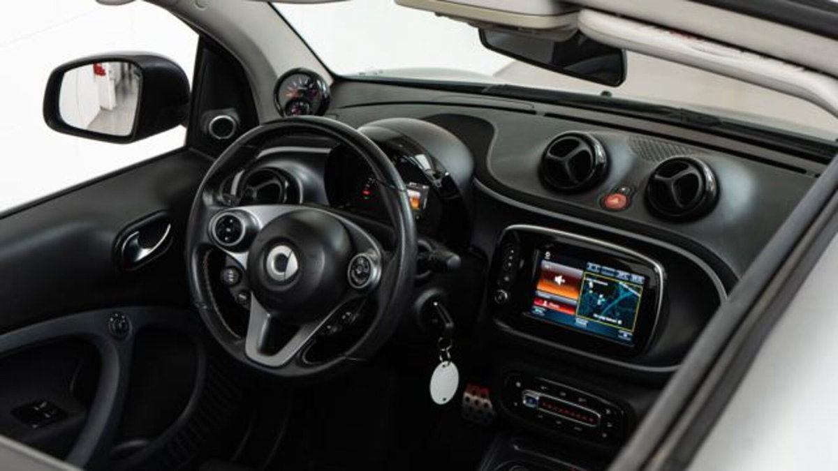 smart Fortwo Cabrio BRABUS 0.9 Turbo twinamic cabrio Xclusive (12)