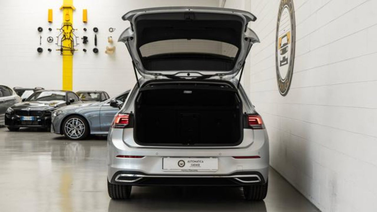 Volkswagen Golf 2.0 TDI 150 CV DSG SCR Style (17)