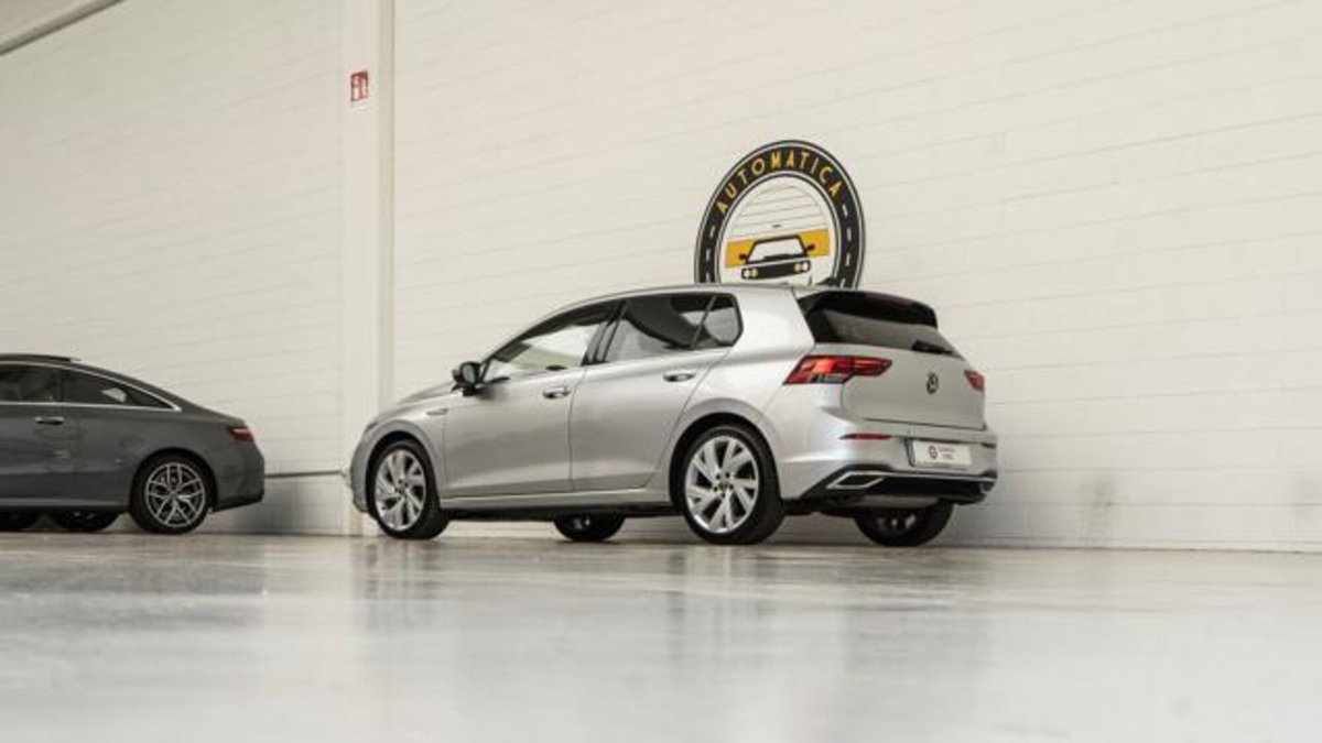 Volkswagen Golf 2.0 TDI 150 CV DSG SCR Style (18)