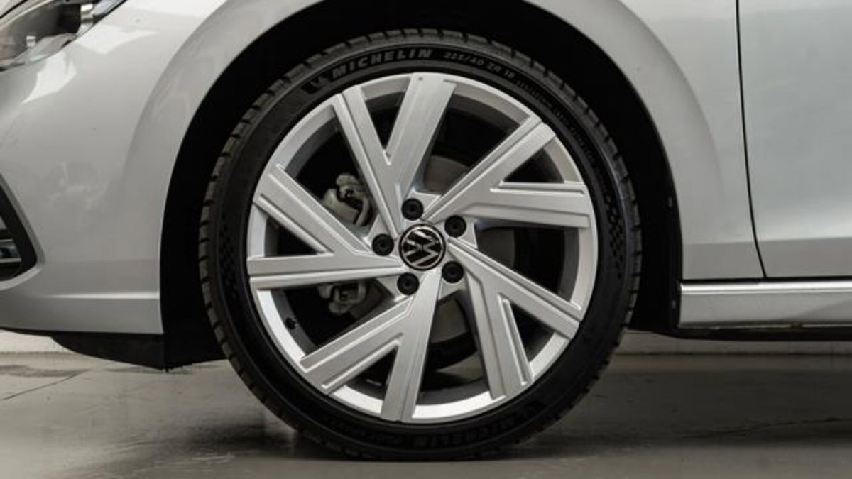 Volkswagen Golf 2.0 TDI 150 CV DSG SCR Style (9)