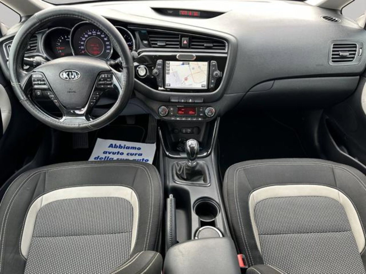 Kia cee'd Sport Wagon 1.6 CRDi 110 CV SW Cool (14)