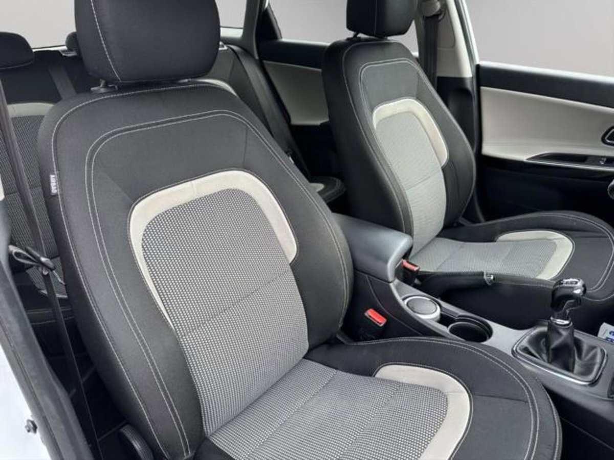 Kia cee'd Sport Wagon 1.6 CRDi 110 CV SW Cool (16)