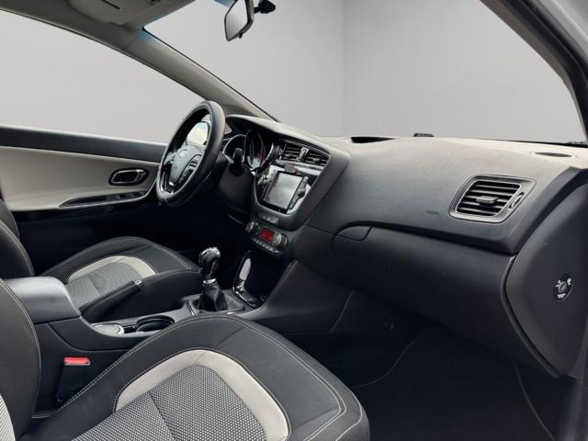 Kia cee'd Sport Wagon 1.6 CRDi 110 CV SW Cool (17)