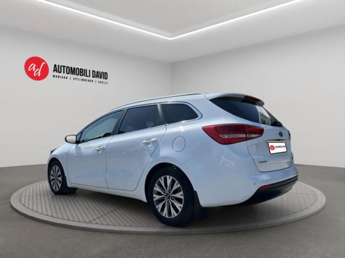 Kia cee'd Sport Wagon 1.6 CRDi 110 CV SW Cool (3)
