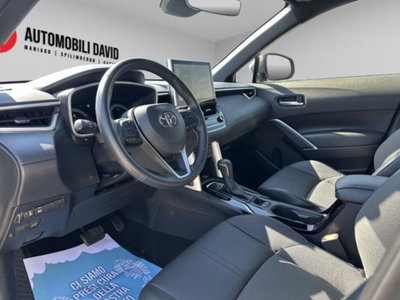 Toyota Corolla Cross Hybrid 2.0 Hybrid 197 CV E-CVT Lounge Light (8)