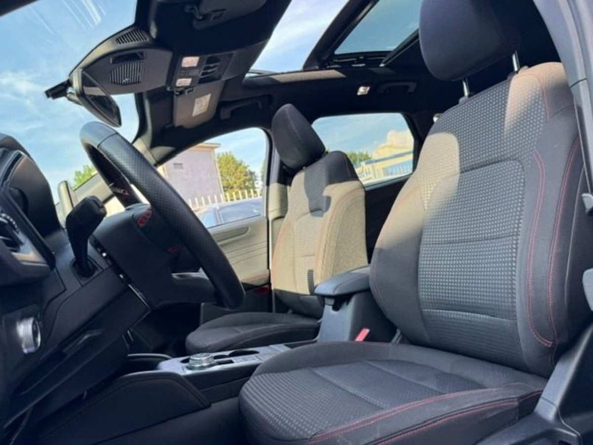 Ford Kuga 2.5 Full Hybrid 190 CV CVT 2WD ST-Line Design (10)