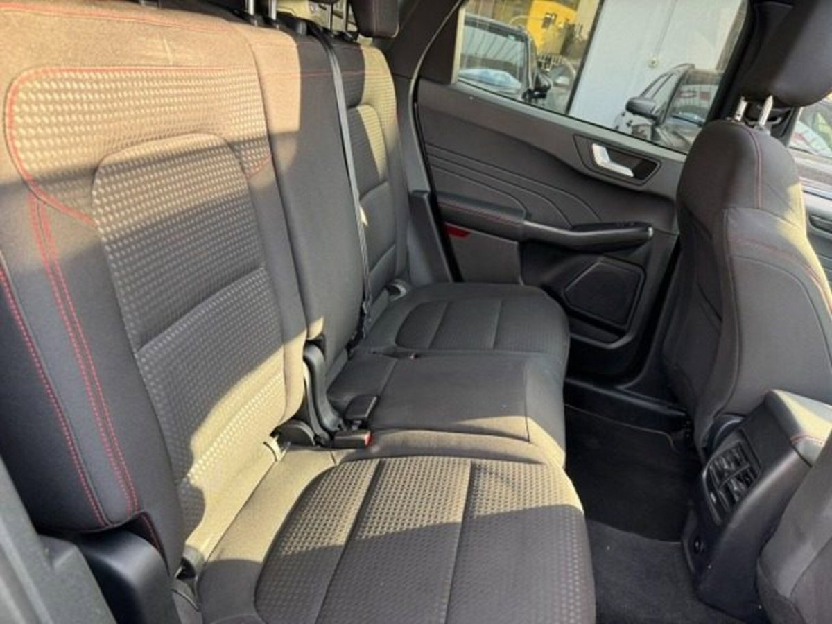 Ford Kuga 2.5 Full Hybrid 190 CV CVT 2WD ST-Line Design (11)