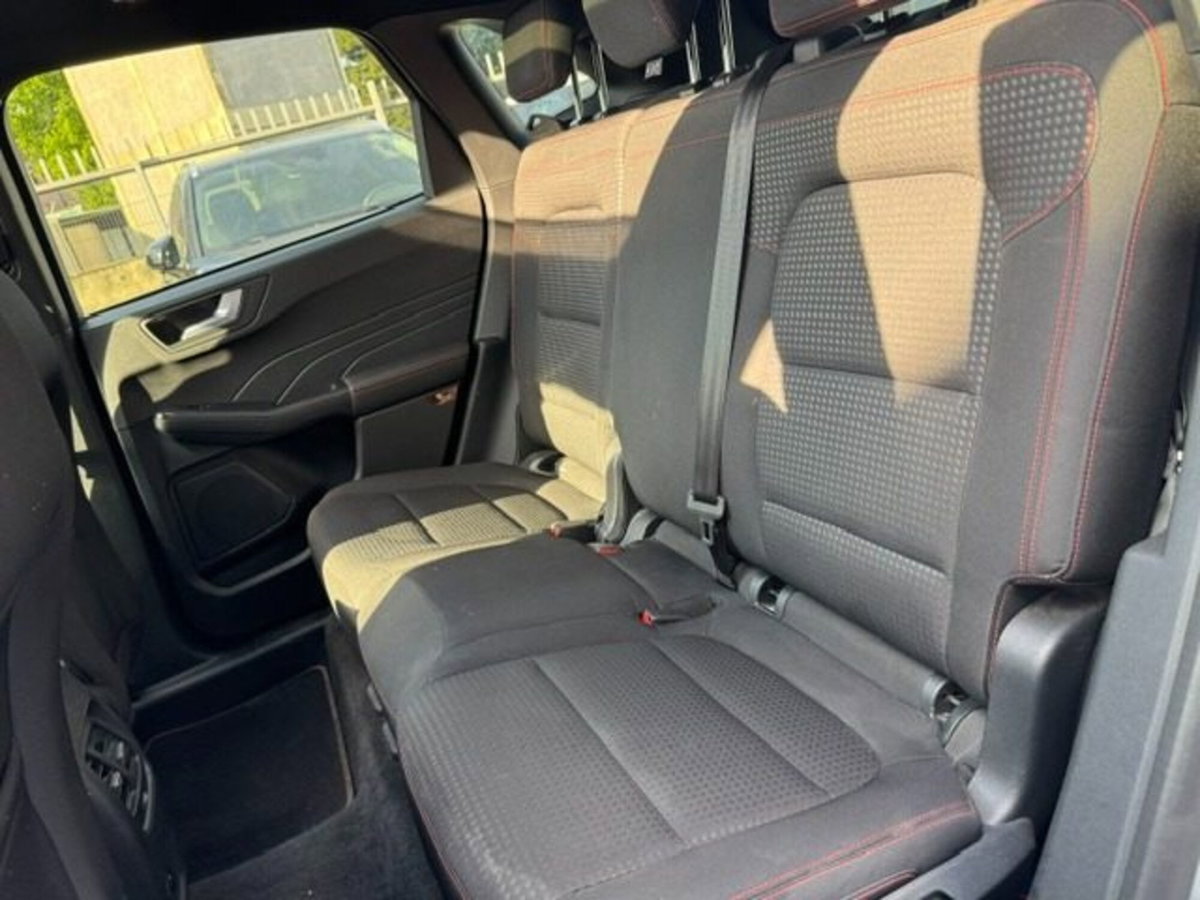 Ford Kuga 2.5 Full Hybrid 190 CV CVT 2WD ST-Line Design (7)