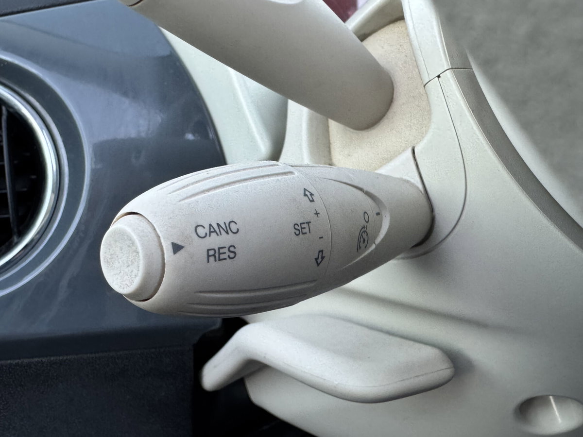 Fiat 500 1.0 Hybrid Cult (16)