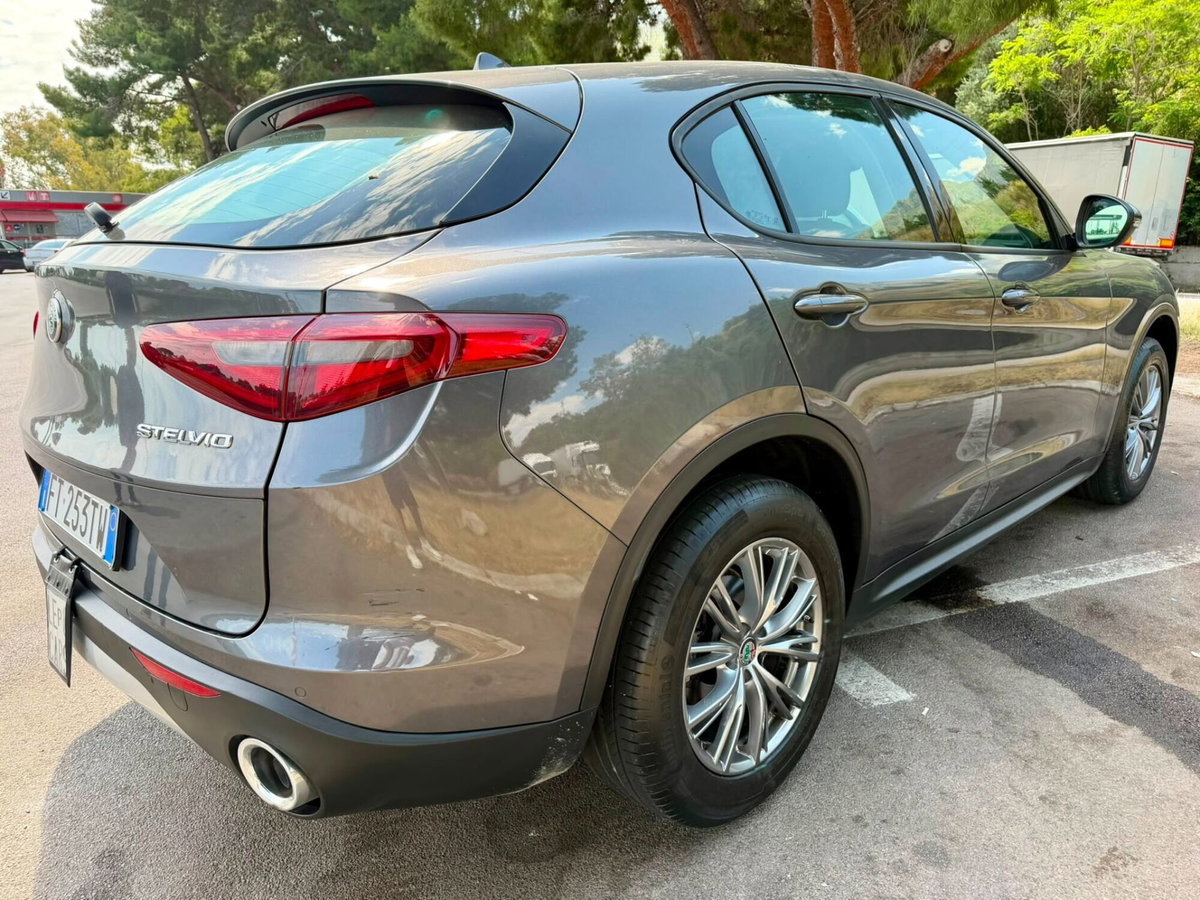 Alfa Romeo Stelvio Stelvio 2.2 Turbodiesel 210 CV AT8 Q4 Executive (5)