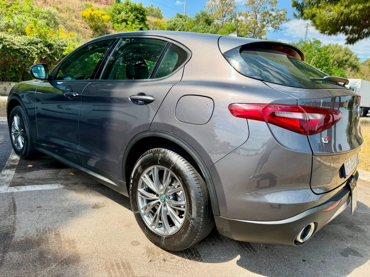 Alfa Romeo Stelvio Stelvio 2.2 Turbodiesel 210 CV AT8 Q4 Executive (6)