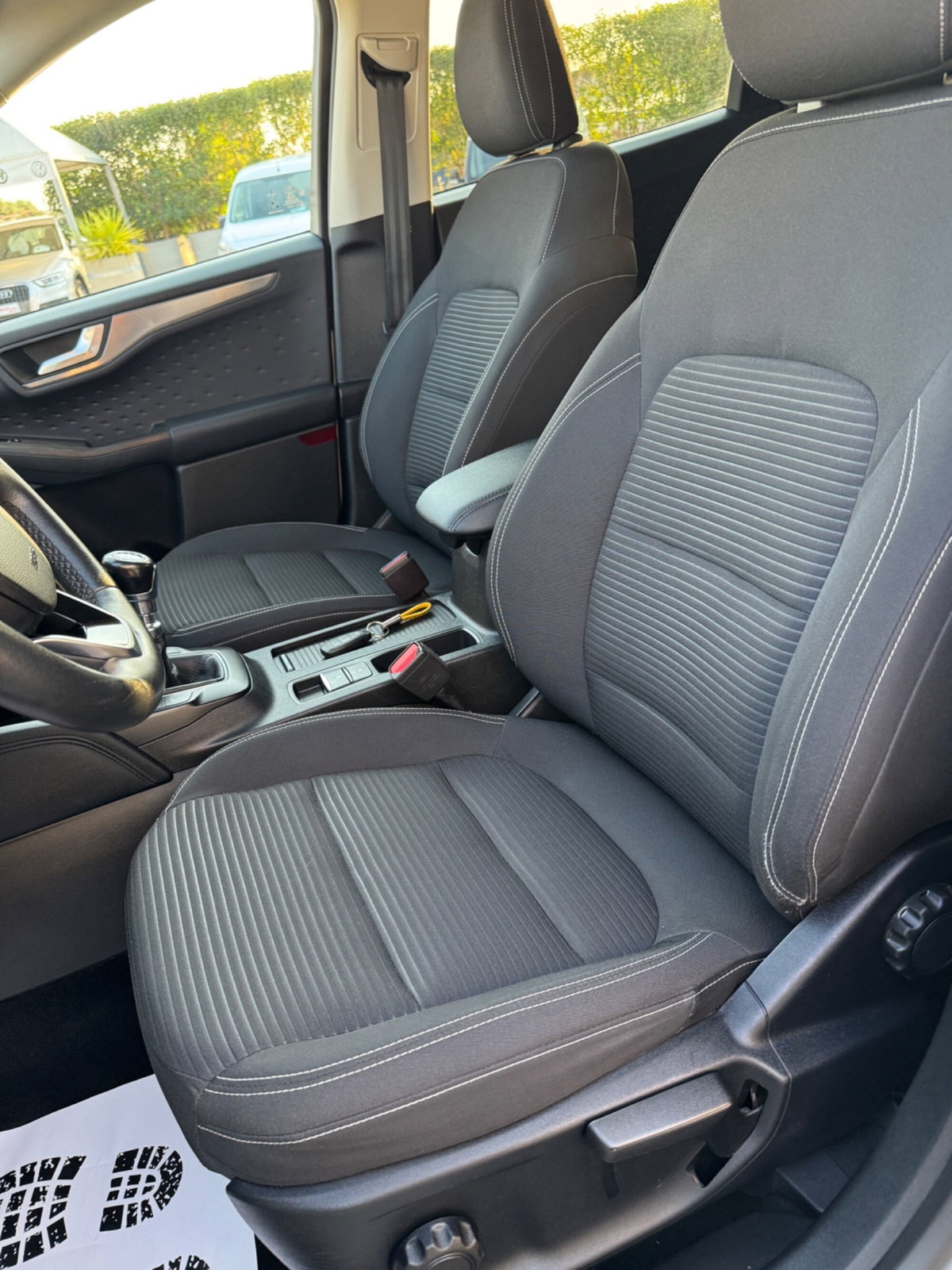 Ford Kuga 1.5 EcoBlue 120 CV 2WD Titanium (12)