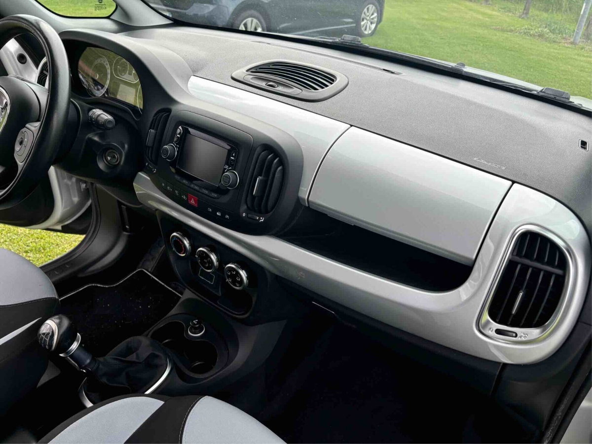 Fiat 500L Living 1.6 Multijet 105 CV Lounge (15)