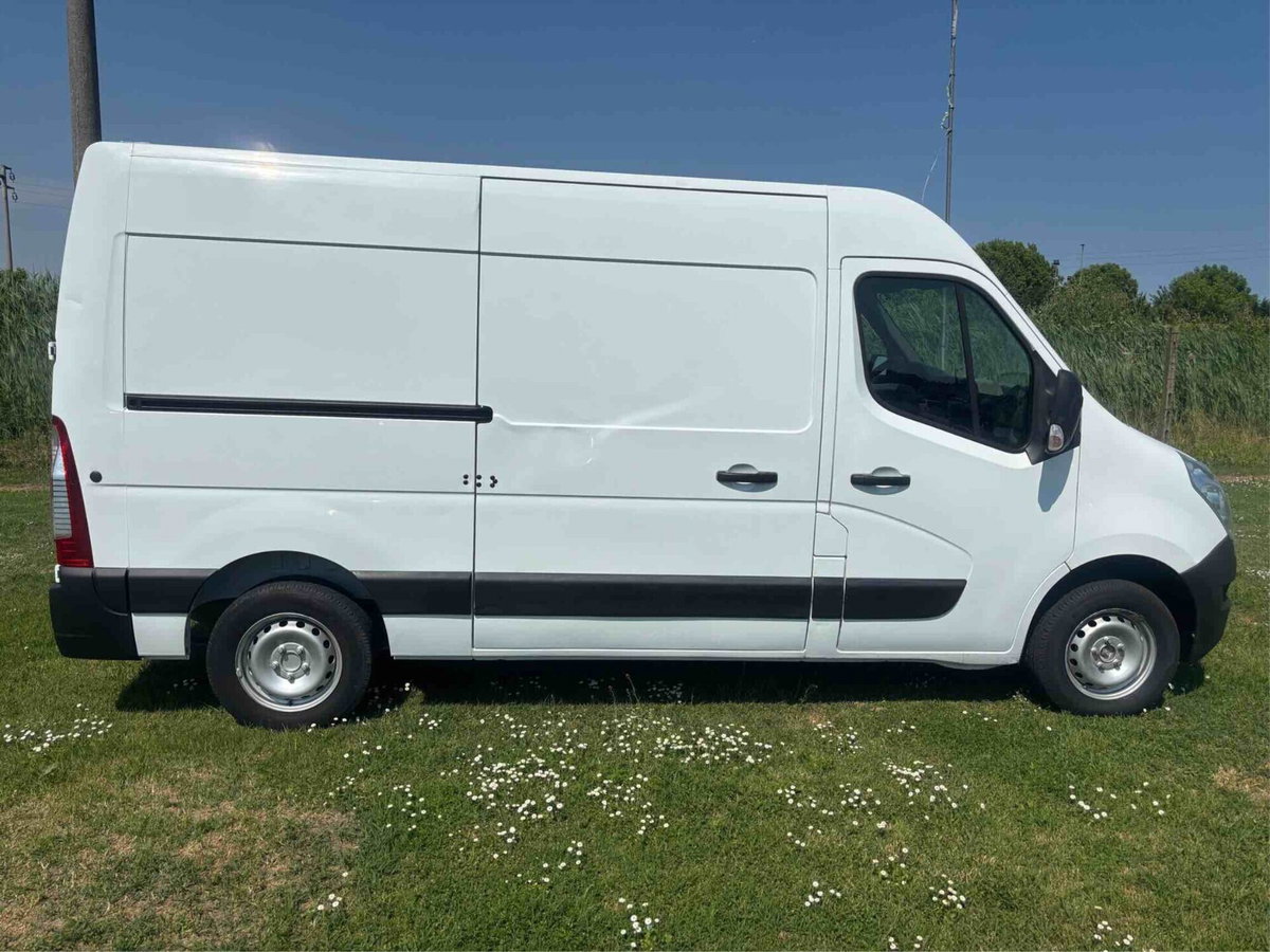 Renault Master Furgone T28 2.3 dCi/135 PC-TN Furgone Twin Turbo S&S E5 (7)