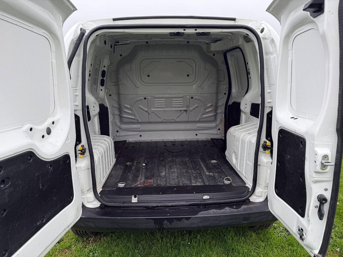 Fiat Fiorino 1.3 MJT 95CV Furgone (5)