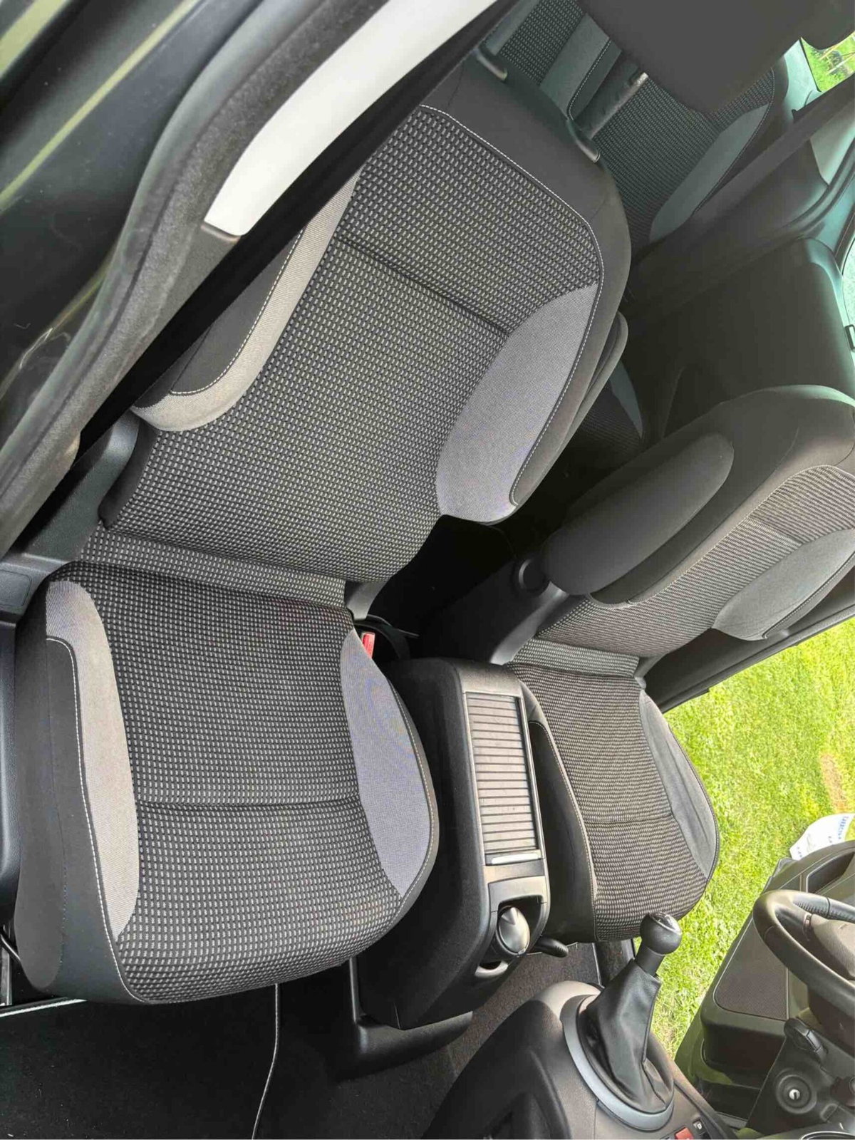 Peugeot Partner BlueHDi 100 Active (12)